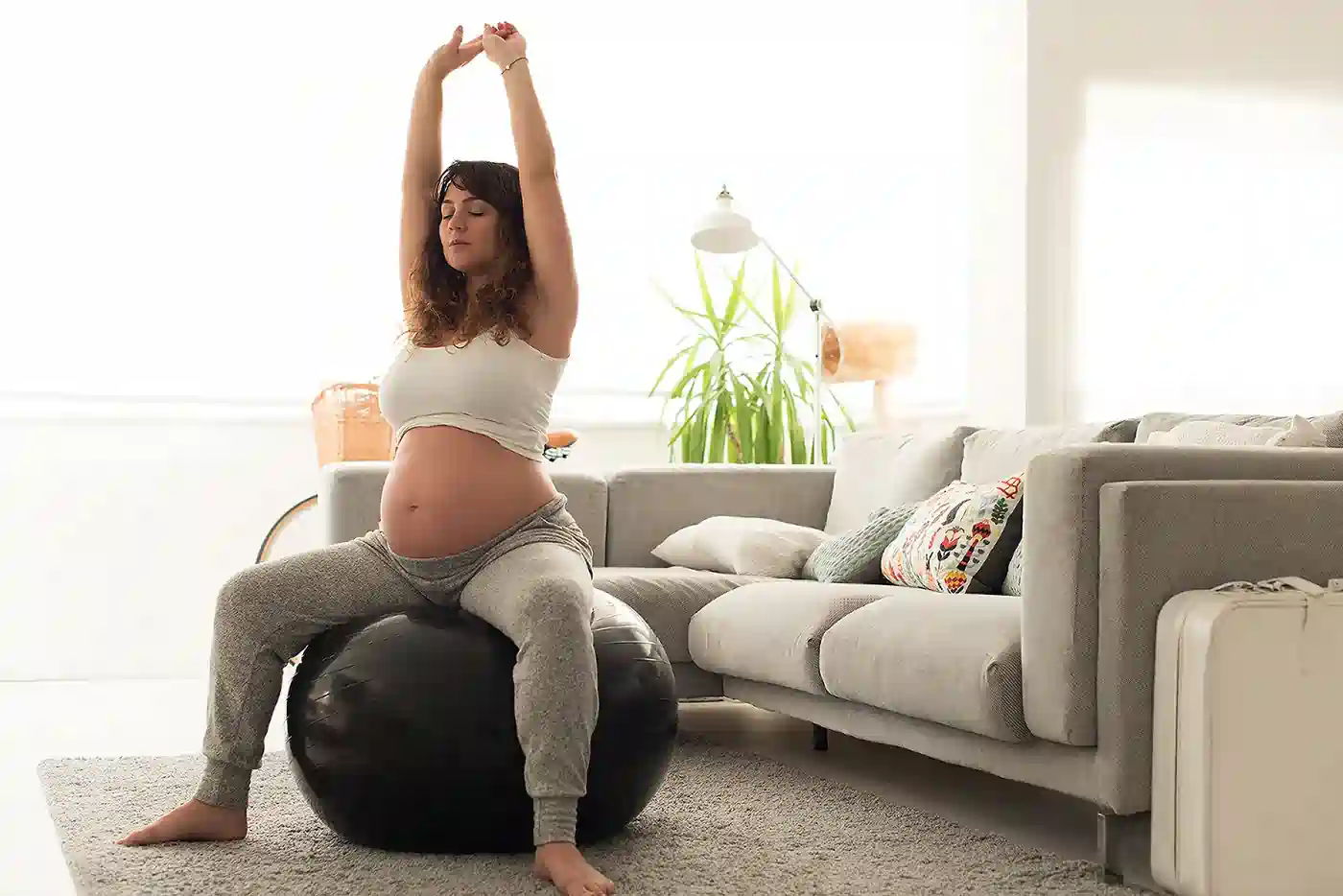 How to Support Your Core Safely During Pregnancy Clifton